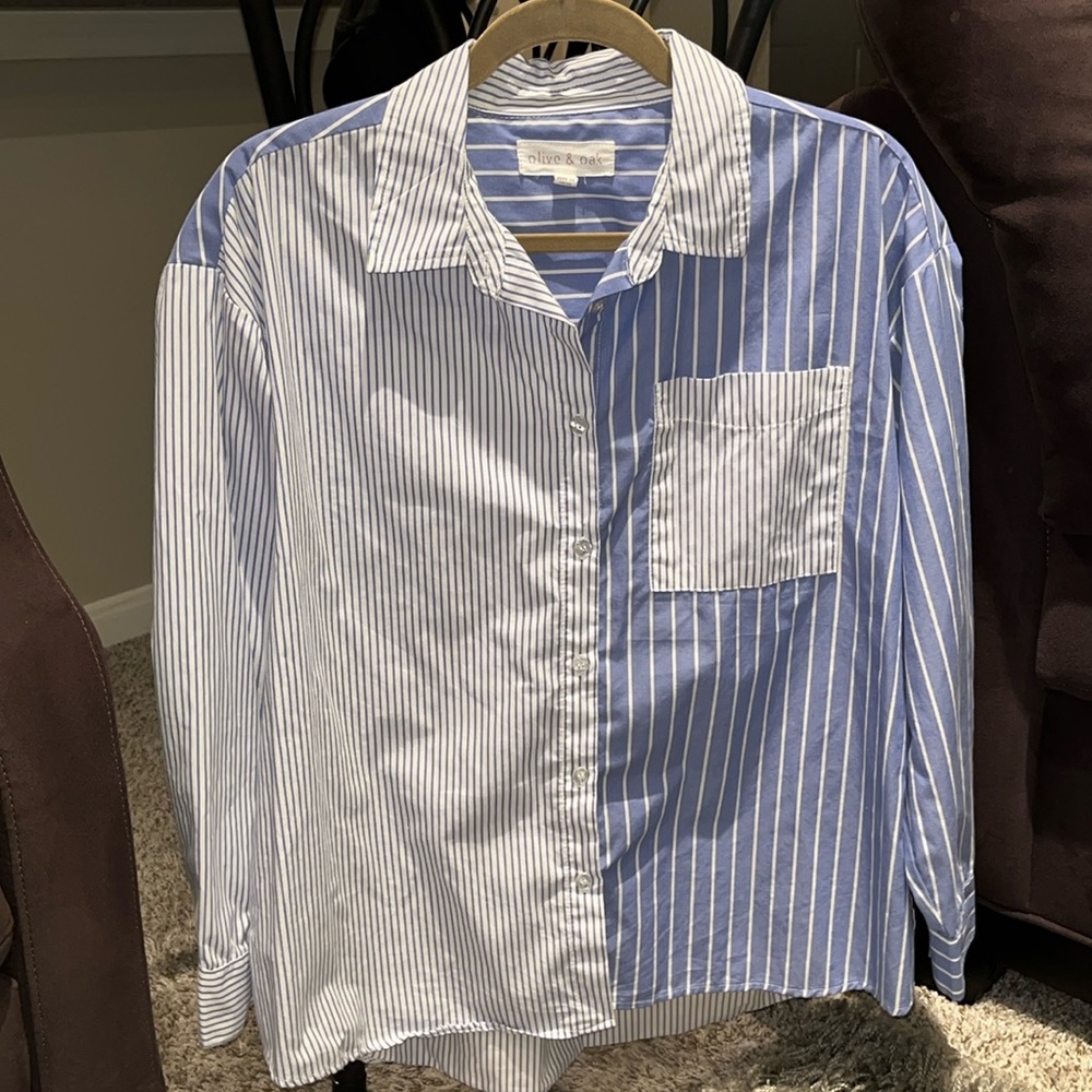 Women’s Button Down Shirt Oversized Style SIZE MEDIUM NWOT